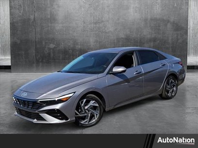 New 2025 Hyundai Elantra SEL