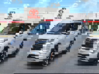 Used 2024 Mitsubishi Outlander SE