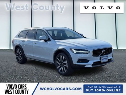 New 2025 Volvo V90 B6 Cross Country Ultra w/ Protection Package Premier