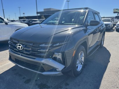 New 2025 Hyundai Tucson SE