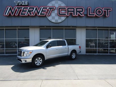 Used 2018 Nissan Titan SV