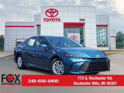 New 2025 Toyota Camry LE