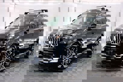 New 2025 BMW X1 xDrive28i w/ Convenience Package