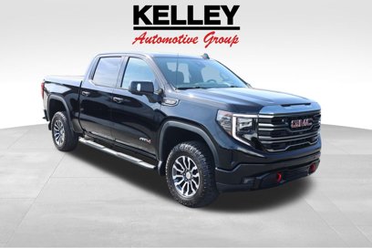 Used 2023 GMC Sierra 1500 AT4 w/ Technology Package