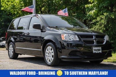 Used 2018 Dodge Grand Caravan SE w/ UConnect Hands-Free Group