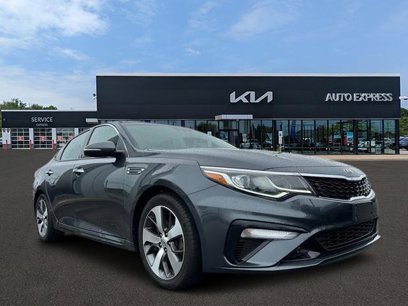 Used 2019 Kia Optima S w/ S Panoramic Sunroof Package