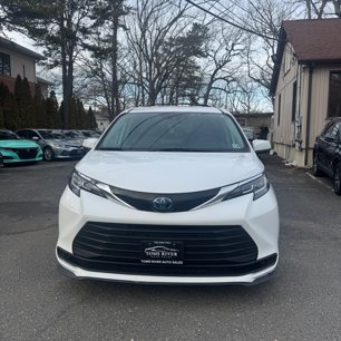 Used 2021 Toyota Sienna LE