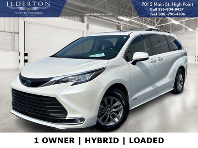 Used 2021 Toyota Sienna XLE