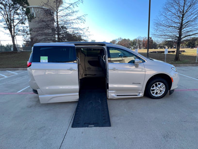 Used 2021 Chrysler Pacifica Touring-L w/ Premium & Safety Sphere Group