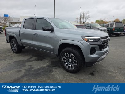 Used 2024 Chevrolet Colorado Z71 w/ Z71 Convenience Package 2