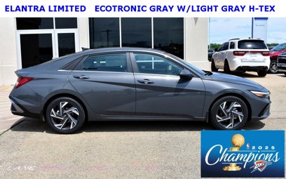 New 2025 Hyundai Elantra Limited
