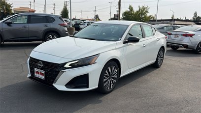 New 2025 Nissan Altima 2.5 SV