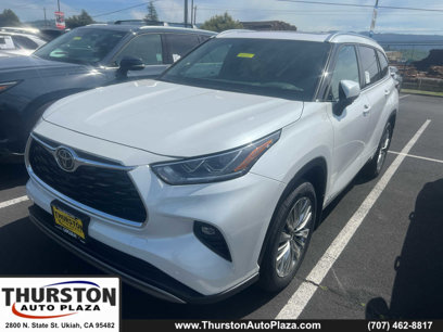 New 2025 Toyota Highlander Platinum