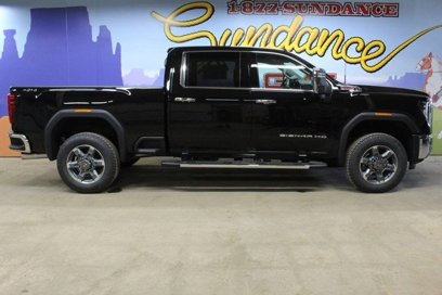 New 2025 GMC Sierra 2500 SLT w/ SLT Premium Package