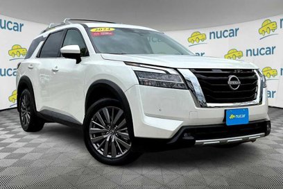 Certified 2024 Nissan Pathfinder SL w/ SL Premium Package