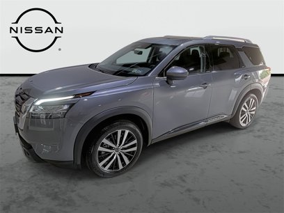 Used 2024 Nissan Pathfinder Platinum