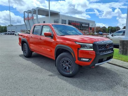 New 2025 Nissan Frontier PRO-4X w/ Pro Convenience Package