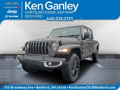 New 2023 Jeep Gladiator Sport
