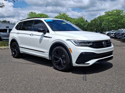 Certified 2023 Volkswagen Tiguan SE R-Line