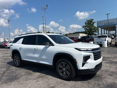 New 2025 Chevrolet Traverse LT