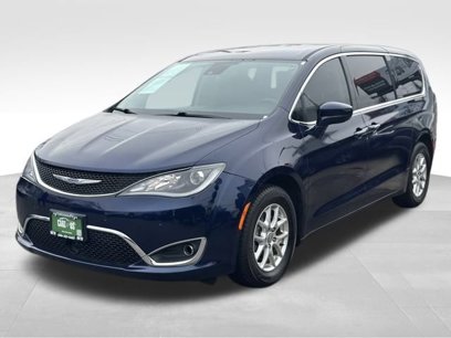 Used 2020 Chrysler Pacifica Touring w/ Advanced Safetytec Group