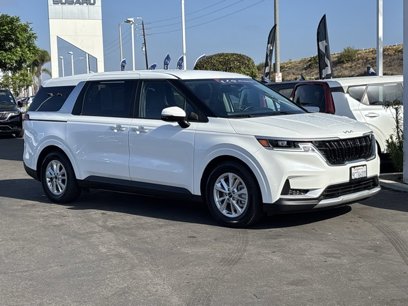 Certified 2023 Kia Carnival LX