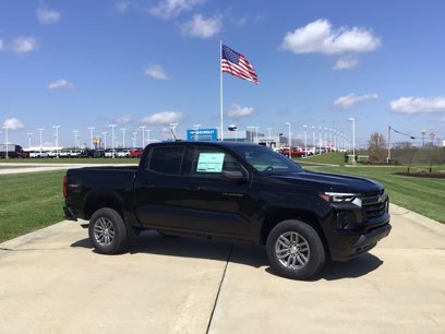 New 2025 Chevrolet Colorado LT w/ LT Convenience Package