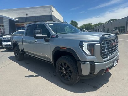 New 2025 GMC Sierra 2500 AT4 w/ AT4 Premium Plus Package