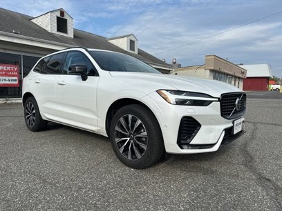 Used 2023 Volvo XC60 B5 Plus w/ Climate Package