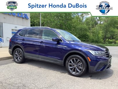 Used 2022 Volkswagen Tiguan SE w/ Panoramic Sunroof Package