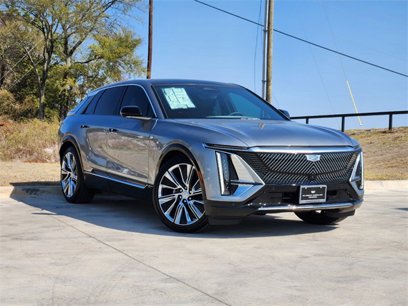 New 2024 Cadillac Lyriq Luxury w/ Nappa Leather Package