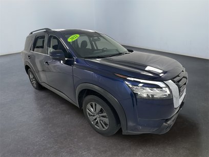 Used 2022 Nissan Pathfinder SV