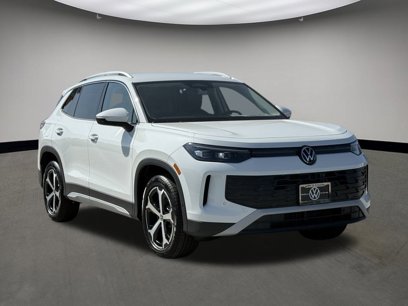 New 2025 Volkswagen Tiguan SE