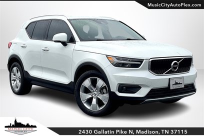 Used 2021 Volvo XC40 T5 Momentum