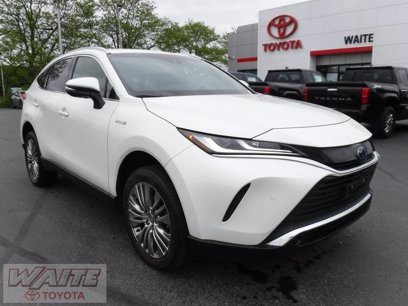Used 2021 Toyota Venza XLE w/ Softex Package