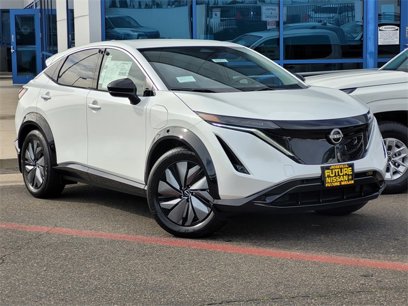 New 2025 Nissan Ariya FWD