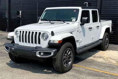 Used 2021 Jeep Gladiator Overland w/ Popular Equipment Package
