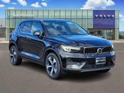 New 2025 Volvo XC40 B5 Core w/ Protection Package Premier