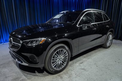 New 2025 Mercedes-Benz GLC 300