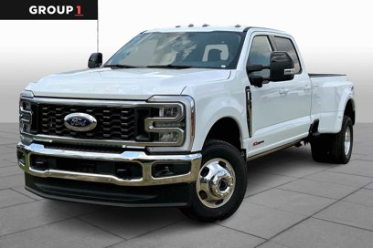 New 2025 Ford F350 4x4 Crew Cab DRW Super Duty