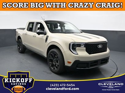 New 2025 Ford Maverick Lariat w/ Black Appearance Package