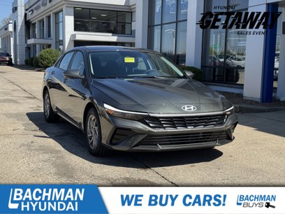 New 2025 Hyundai Elantra Blue
