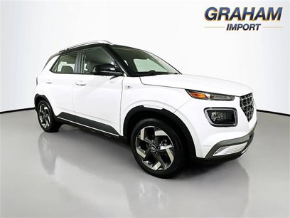 Used 2022 Hyundai Venue Limited w/ Cargo Package