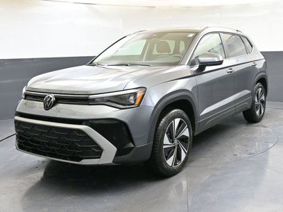 New 2025 Volkswagen Taos SE