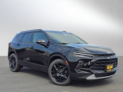 New 2025 Chevrolet Blazer LT w/ LPO, Black Grille Bar Package