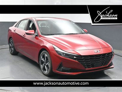Used 2021 Hyundai Elantra SEL w/ Convenience + Premium Package