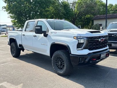 New 2025 Chevrolet Silverado 2500 ZR2 w/ Technology Package