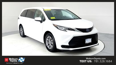 Used 2022 Toyota Sienna LE