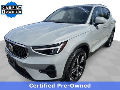 Used 2025 Volvo XC40 B5 Core