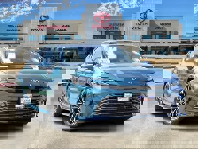 New 2025 Toyota Camry XLE
